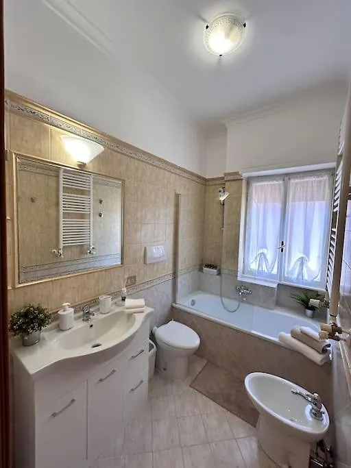 Tourist Apartment Civico42 Рим 0*,
